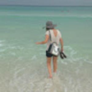 Meet your Posher, Iris